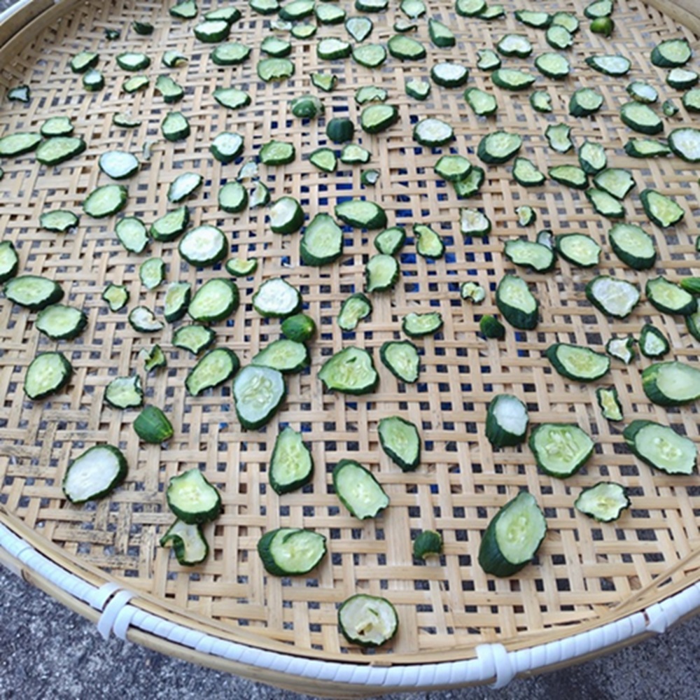 採れすぎたきゅうりを干して保存する干し野菜の作り方